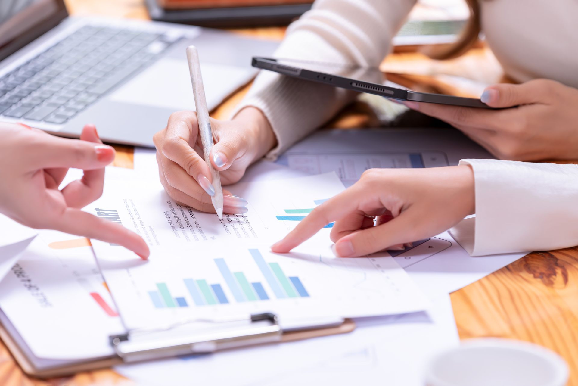 deal economics specialist deal economics specialist